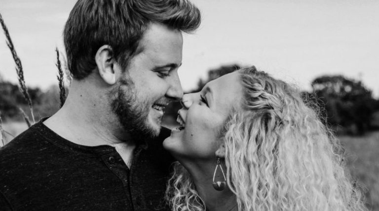 Dit Is Wat ‘Snel Gehecht Raken’ Echt Betekent, Want Het Heeft Weinig Te Maken Met Aanhankelijk Zijn