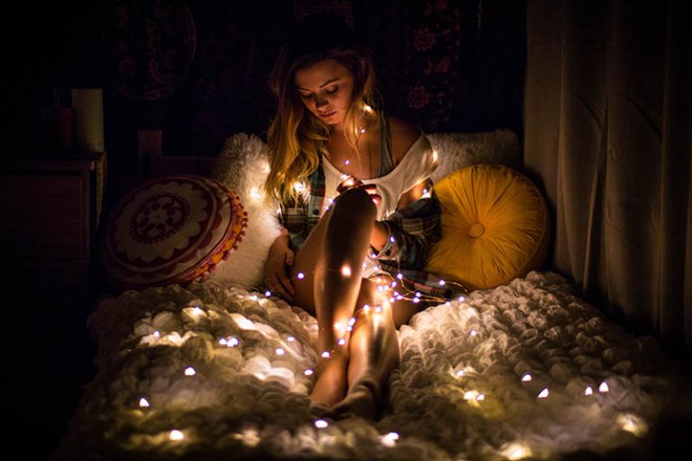 8 Manieren Waarop Een Vrouw Die Is Gebroken Door Een Narcist Anders Liefheeft