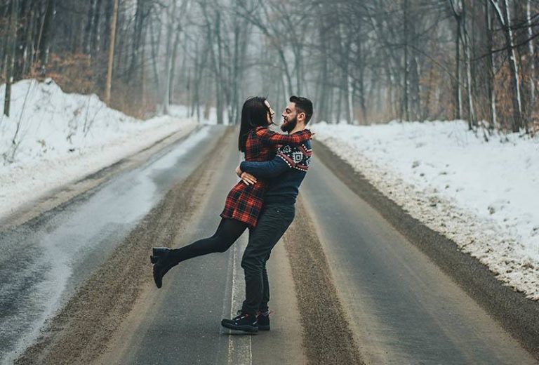 Wat Het Betekent Om Van Een Meisje Te Houden Dat Gewend Is Om Alleen Te Zijn