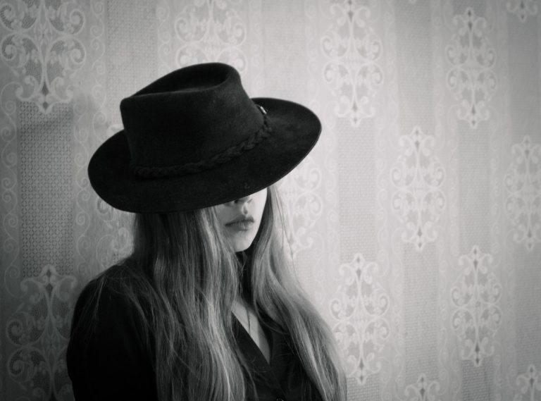 7 Dingen Die Een Ongepast Meisje Anders Doet