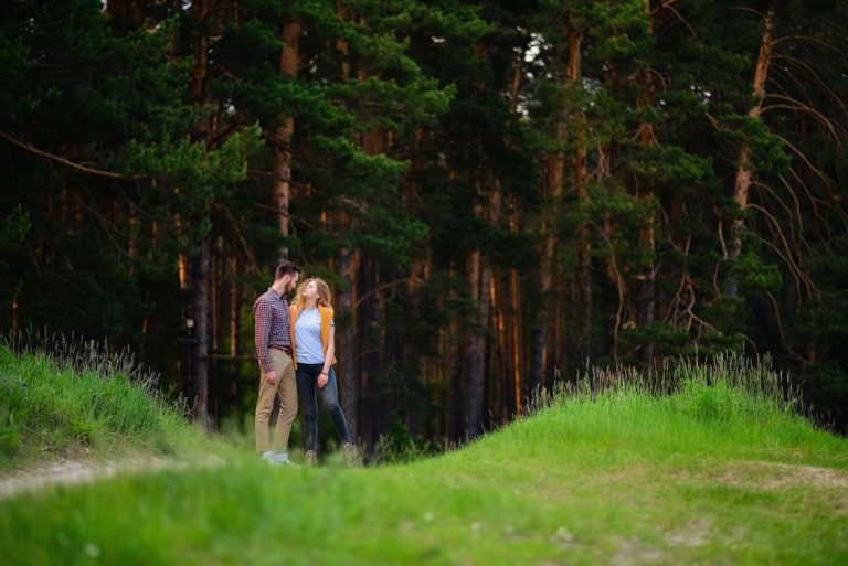 8 Lange Afstandsrelatie Problemen (En Hoe Je Deze Relatie Kunt Laten Slagen)