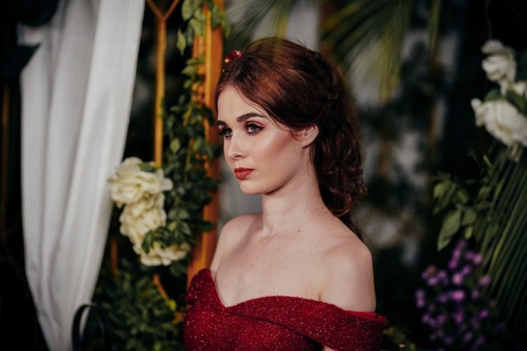 Aan De Vrouw Die Door Een Hel Is Gegaan