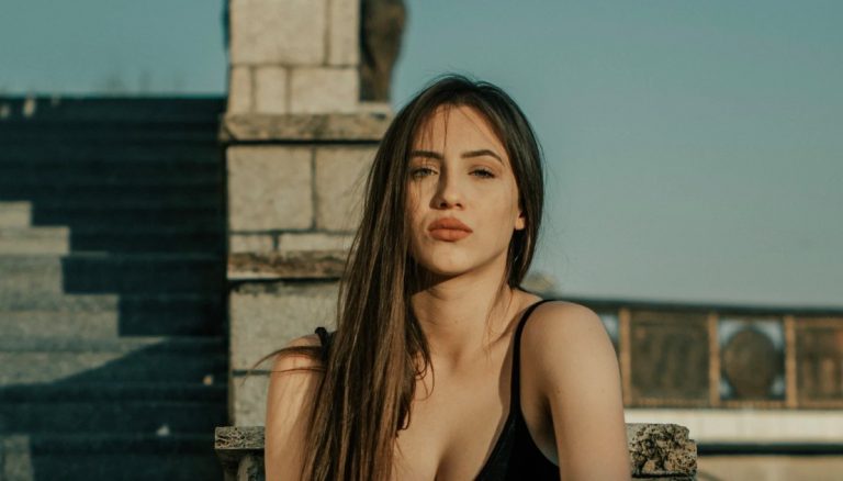 Dit Is De Waarheid Over Mensen Die In de 20 Ontzettend Volwassen Lijken, Want Dat Gebeurt Niet Zomaar