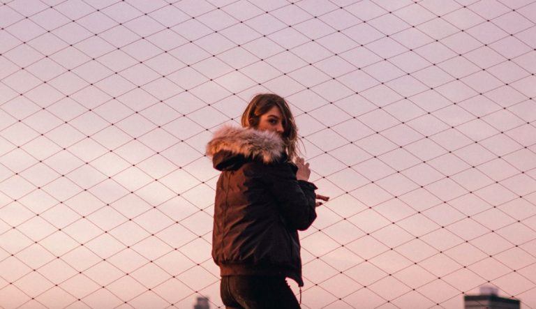 Een Sterke Vrouw Zal Nooit Om Je Liefde En Aandacht Smeken