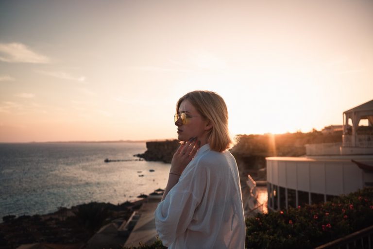 Het Ergste Aan Achter Iemand Aangaan Is De Onzekerheid, De Zelftwijfel En Het Gebrek Aan Energie