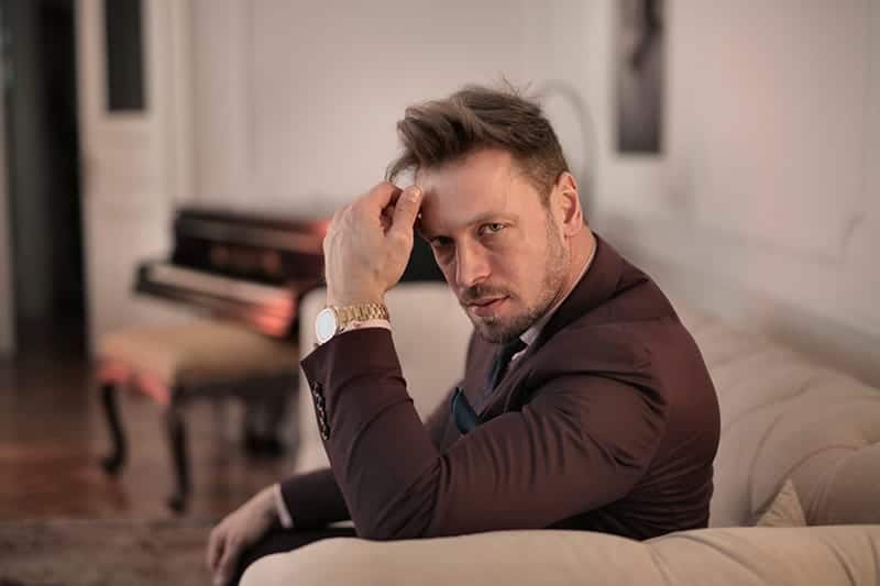 5 Psychologische Spelletjes Die Mannen Met Vrouwen Spelen Voordat De Relatie Wordt Beëindigd