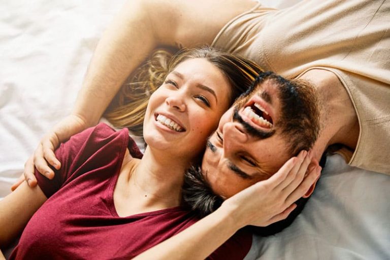 Echte Mannen Houden Van Je Met Echte Daden, Niet Met Loze Woorden