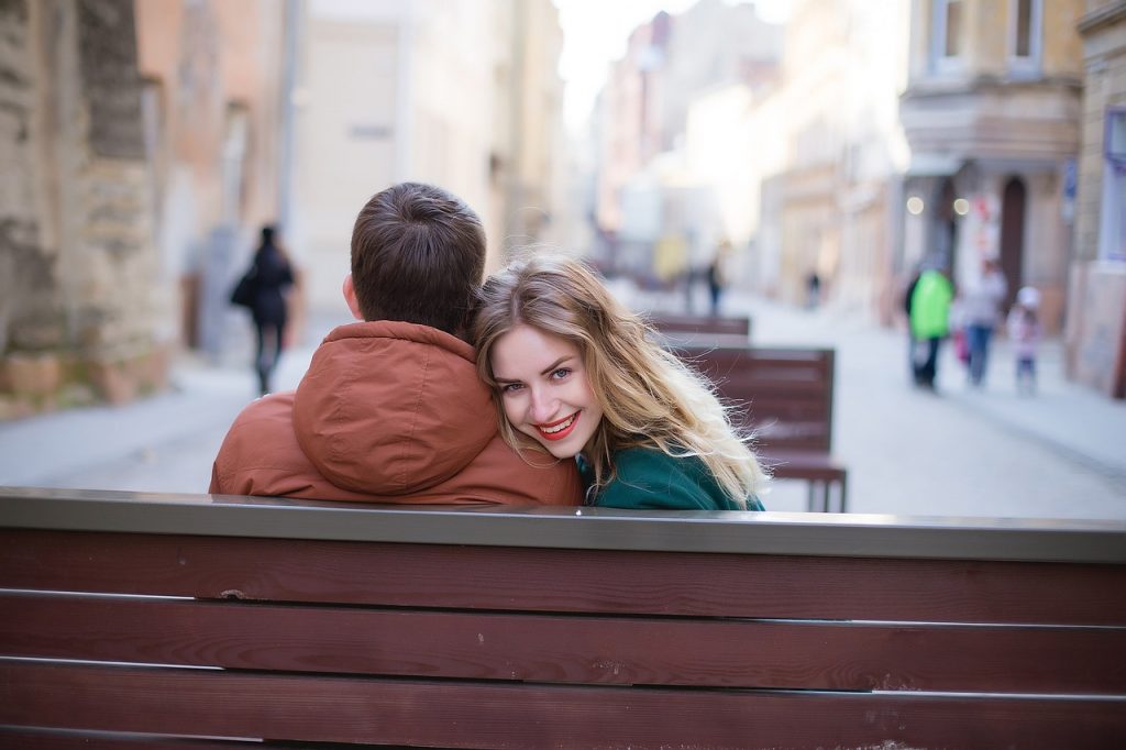 Als Je Partner De Volgende 8 Dingen Zegt, Kan Het Zijn Dat Hij Nog Steeds Om Zijn Ex Geeft