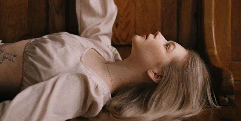 Ga Niet Achter Hem Aan