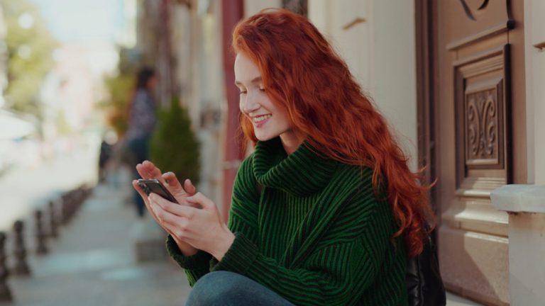 10 Schattige App-gewoonten Die Onthullen Dat Hij Je Helemaal Ziet Zitten