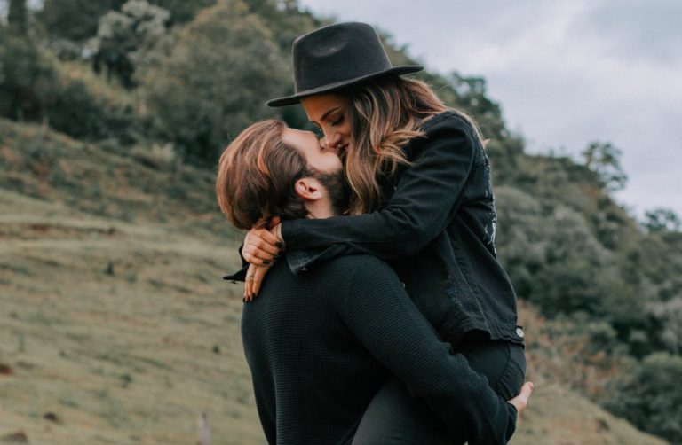 De 5 Belangrijkste Dingen Die Een Echte Man Doet Als Hij Een Relatie Heeft