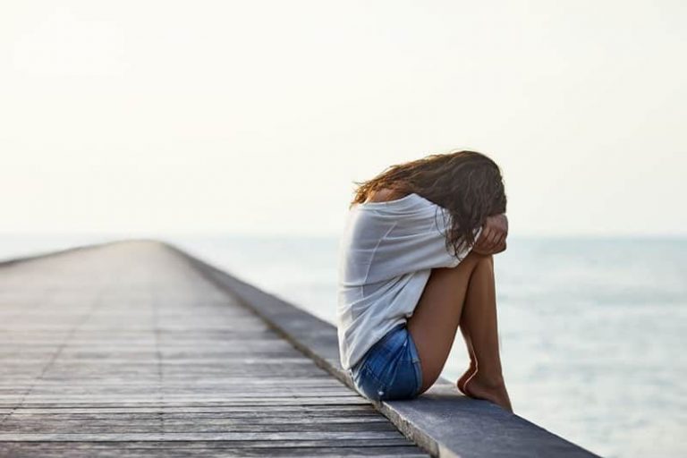 5 Redenen Waarom Je Hem Nog Steeds Achterna Zit, Ook Al Weet Je Dat Je Dat Niet Zou Moeten Doen