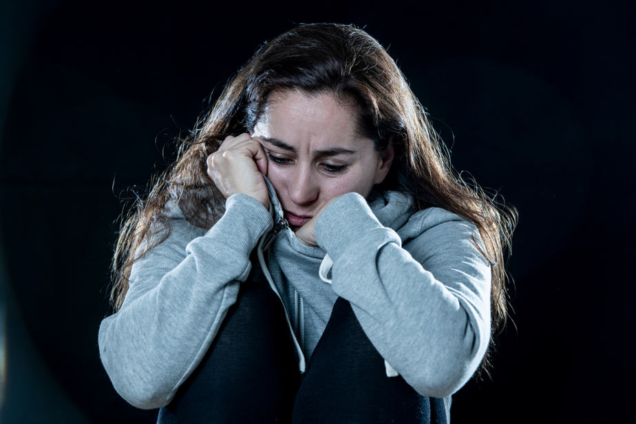 9 Manieren Om Met Emotionele Pijn Om Te Gaan