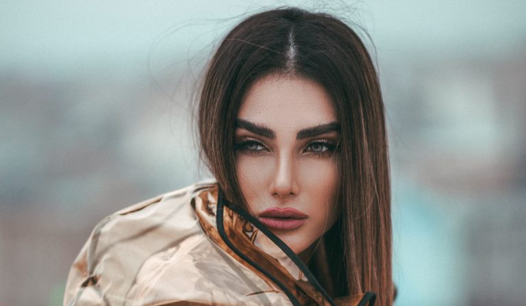 15 Signalen Die Je Vertellen Dat Hij Je Aan Het Lijntje Houdt