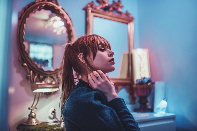 5 Tekenen Dat Je Gewoon Handig Voor Hem Bent