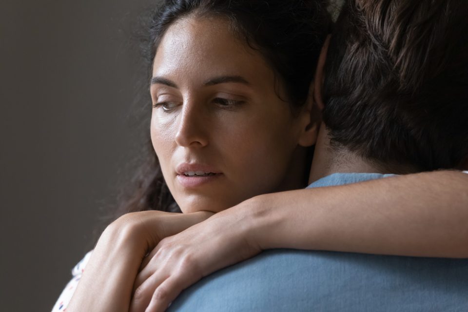 8 Redenen Waarom Hij Geen Label Op Jullie 'Relatie' Wil Plakken