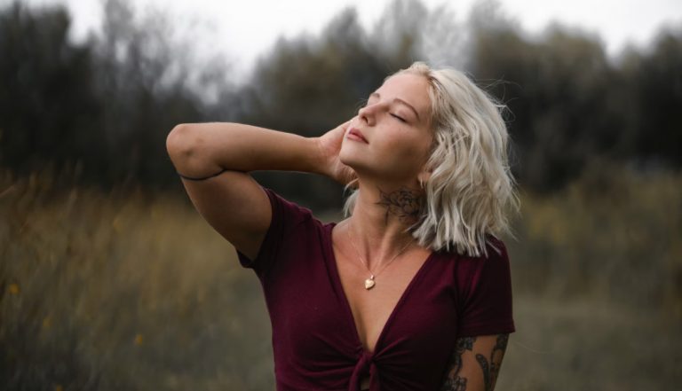 4 Redenen Waarom Je Door Bij Een Gaslighter/Narcist Te Zijn Bent Getraumatiseerd