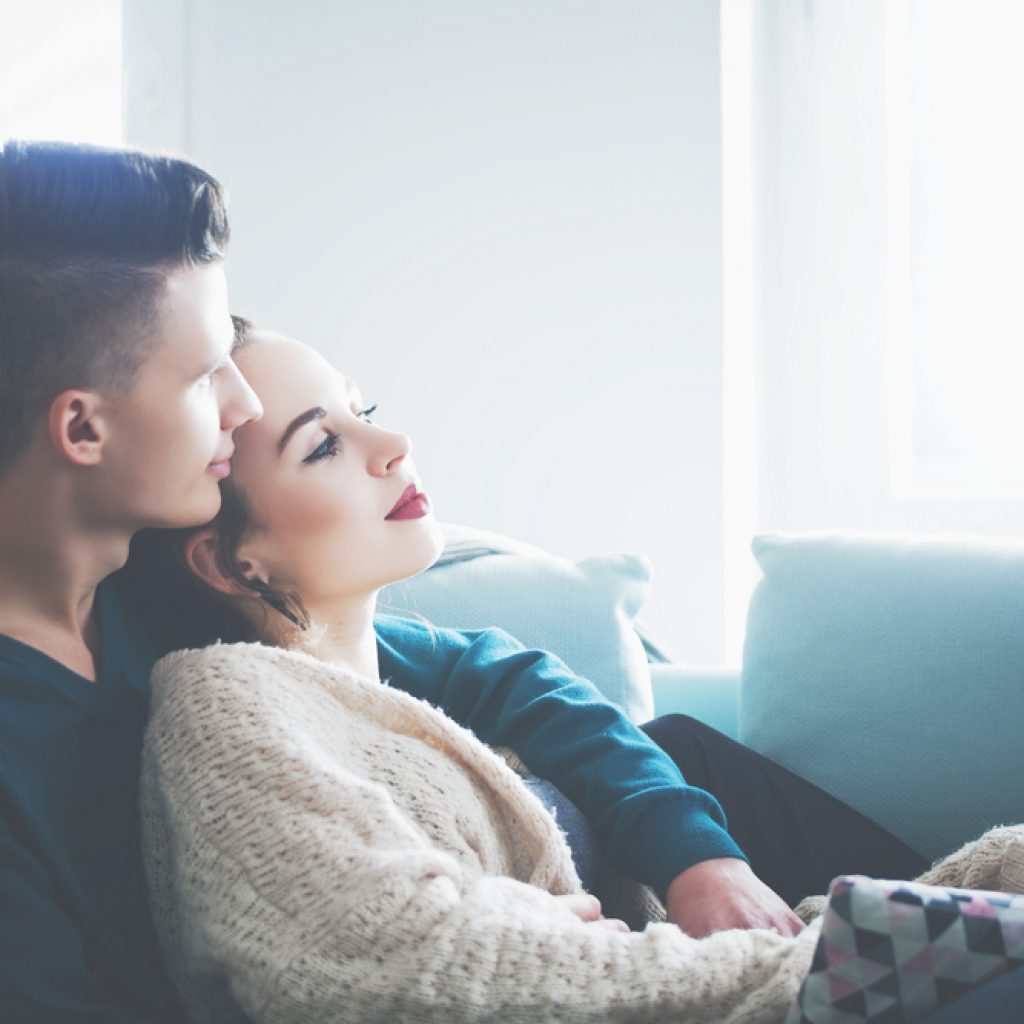 9 Redenen Waarom Mannen Voor Langdurige Relaties De Voorkeur Geven Aan Emotioneel Intelligente Vrouwen