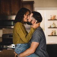 Psychologie Verklaart Waarom Het Zo Belangrijk Is Om In Een Huwelijk Te Kussen