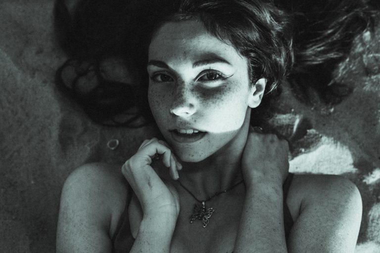 Stop Met Wachten Tot Een Man Je Kiest Kies Jezelf!