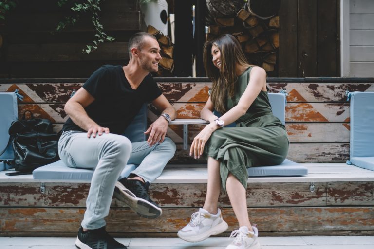 7 Bewezen Manieren Om Op Een Stijlvolle Manier Te Flirten