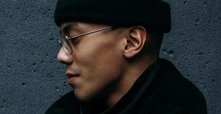 Wat Zijn De Kenmerken Van Een Pathologische Leugenaar