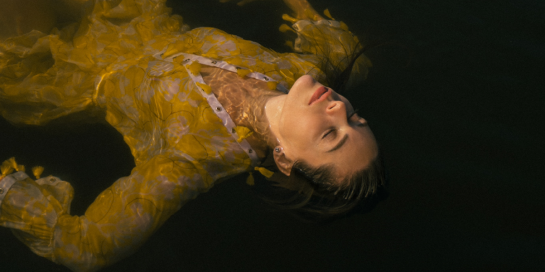 Wanneer Je Relatie Liefdeloos Is Geworden, Kun Je Het Op Deze Manier Weer Op De Rails Krijgen