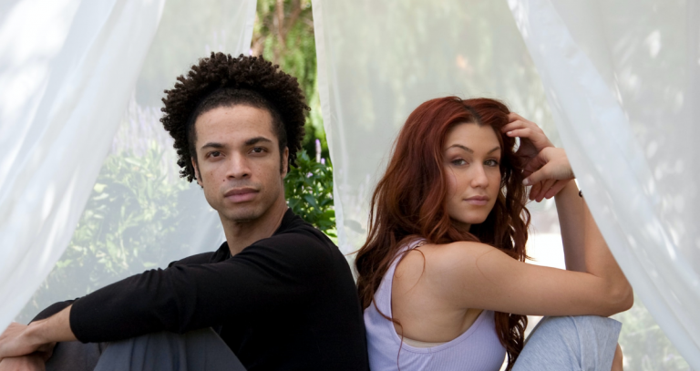 6 Tekenen Dat Je Slechts Een Tijdelijke Oplossing Voor Zijn Eenzaamheid Bent 1