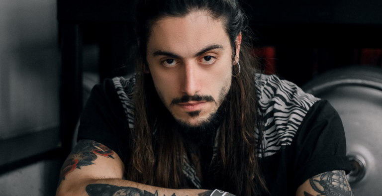 Houdt Hij Je Aan Het Lijntje 1