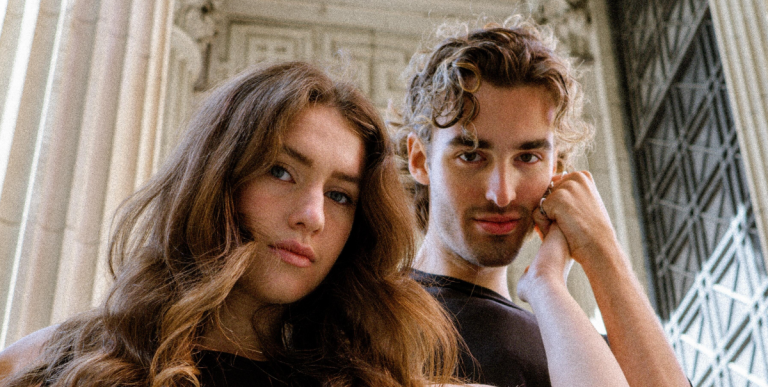 5 Tekenen Dat Hij Je Probeert Te Manipuleren In Een Relatie 1