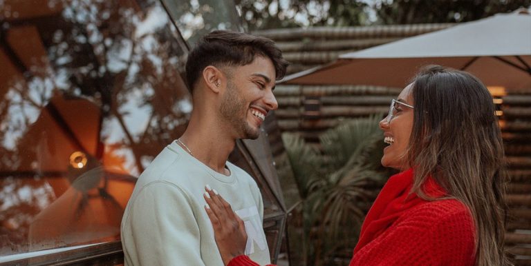 9 Tekenen Dat Hij Een Man Is Die Veel Moeite Doet, Die Je Liefde Verdient