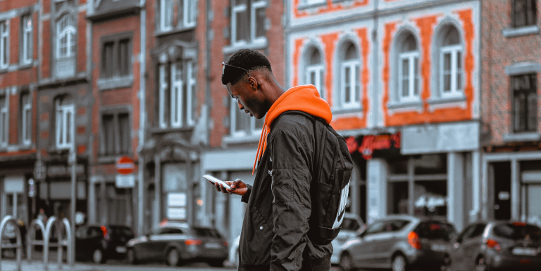 9 Tekenen Dat Hij Eigenlijk Een Goede Vent Is, Gebaseerd Op Hoe Hij Je Appt