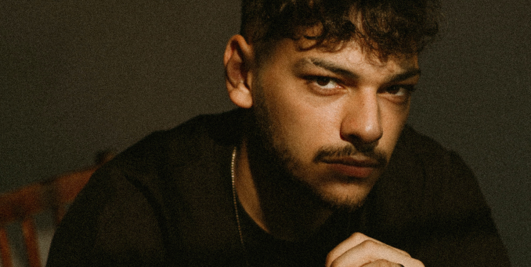 18 Signalen Waaraan Je De Lichaamstaal Van Een Narcist Herkent