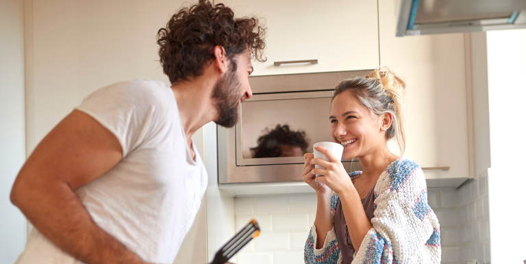 5 Tekenen Dat Hij Jou Ook Leuk Vindt