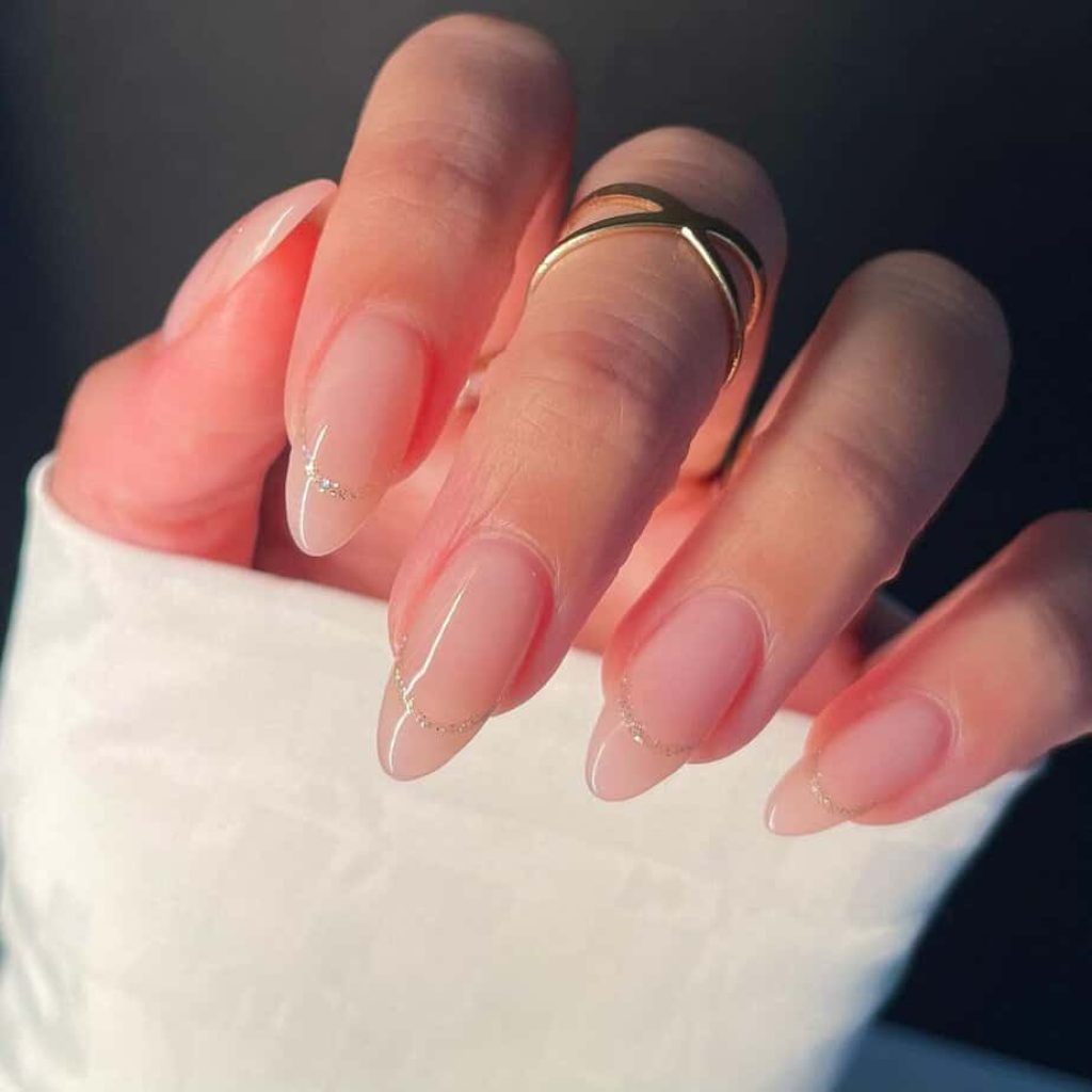 Eenvoudige zomerse neutrale nagels