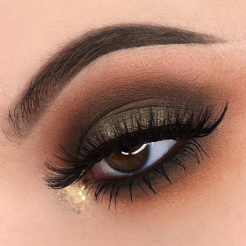 Felle smokey glitter oogschaduw