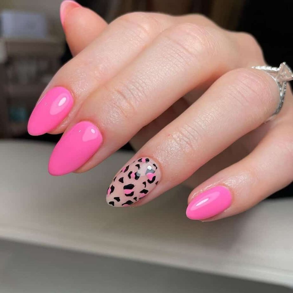 Luipaardprint met roze tinten