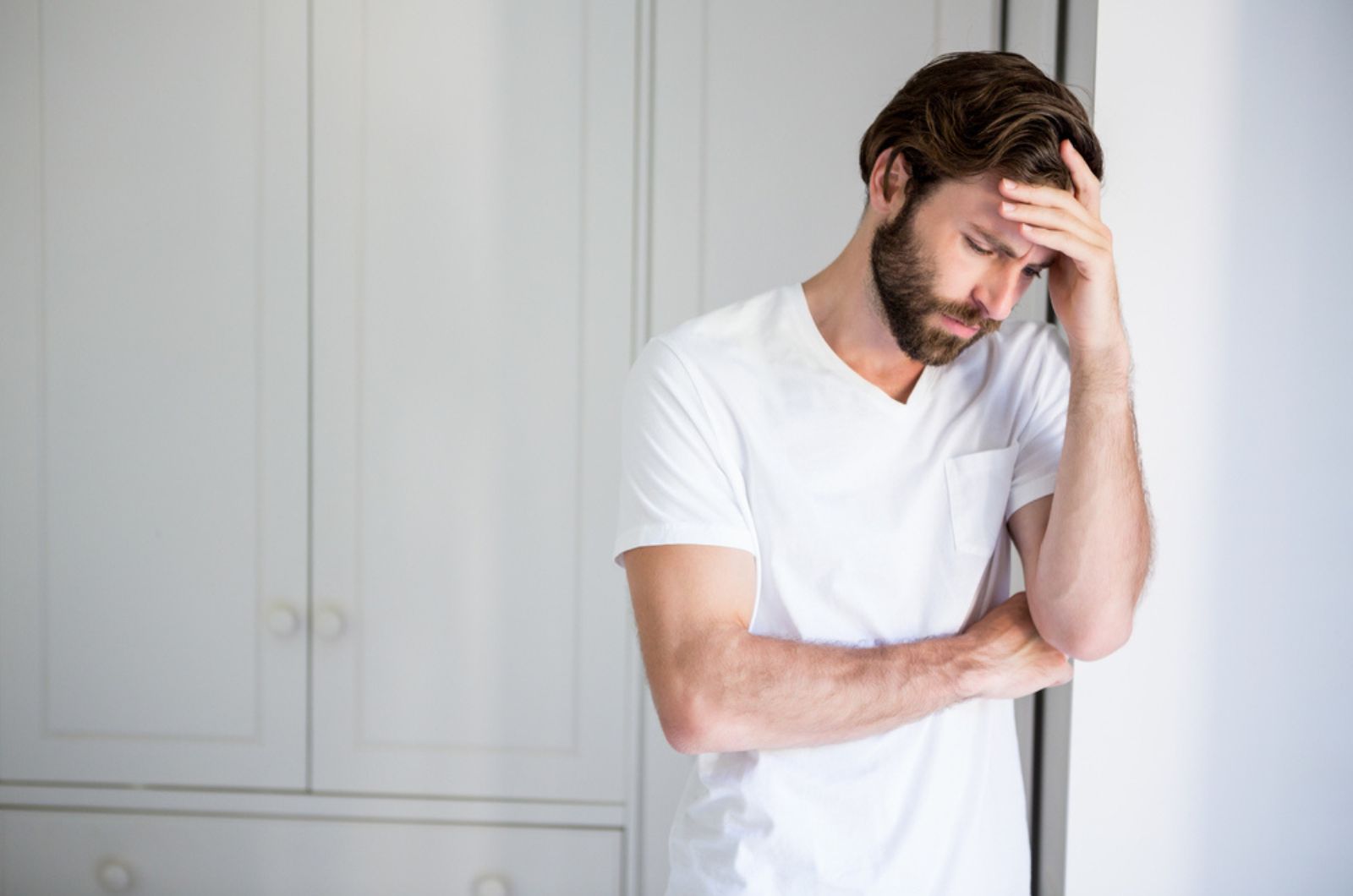 10 Redenen Waarom Mannen In Vreugdeloze Relaties Vastzitten (Niet Omdat We Van Ellende Houden)