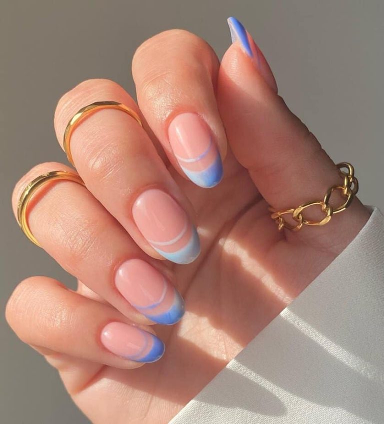 35 Stijlvolle Dubbele French Nagels Om Je Look Te Verbeteren