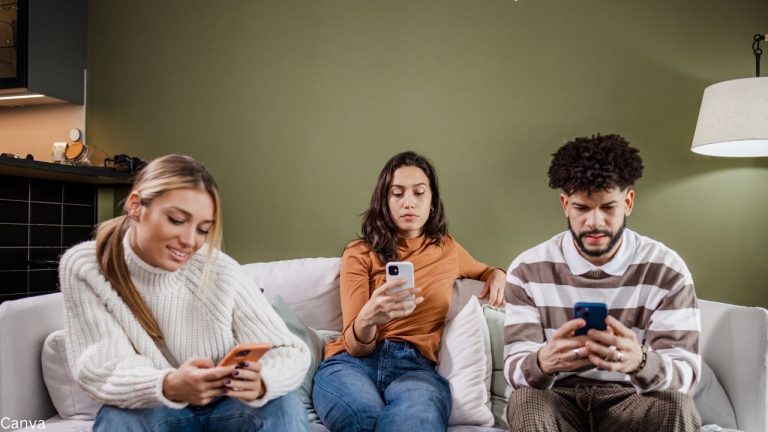 6 Sterrenbeelden Die Verslaafd Zijn Aan Sociale Media