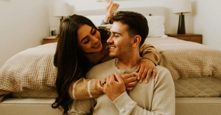 12 Manieren Waarop Vrouwelijke Narcisten Hun Man Behandelen — Vaak Zonder Dat Iemand Het Doorheeft