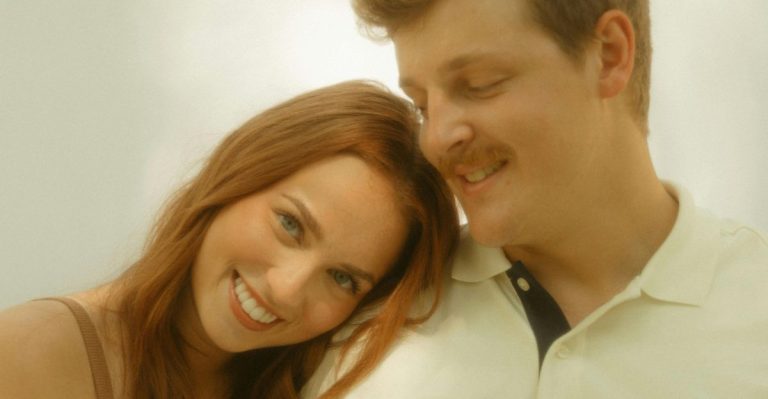 12 subtiele signalen dat je verliefd aan het worden bent zonder het zelf door te hebben