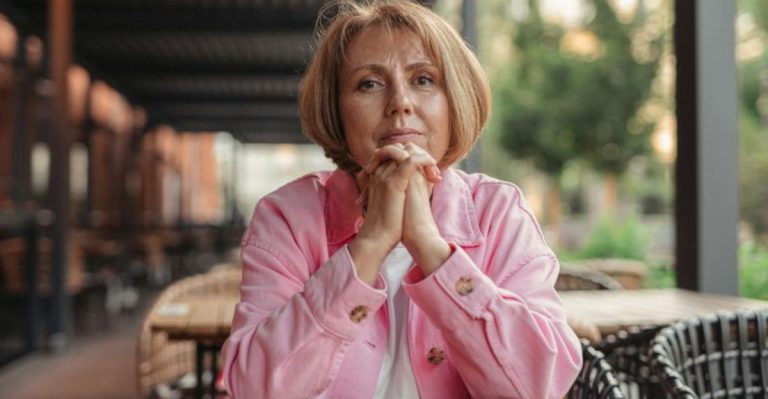 12 Veelvoorkomende Gewoonten Van Mensen Die Uiteindelijk Alleen Eindigen, Volgens De Psychologie