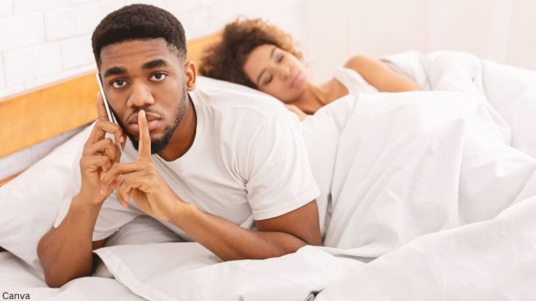 Is hij ontrouw of juist trouw? Dit is wat zijn sterrenbeeld verklapt