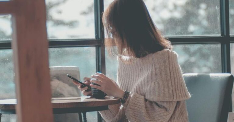 Is het liefde of gewoonte? 7 redenen waarom je je ex wilt appen