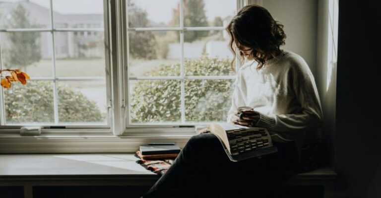 Mensen met een hoge intelligentie hebben de neiging deze 12 dingen voor zichzelf te houden