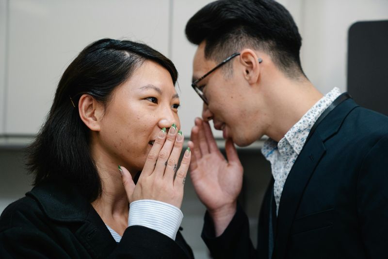 How They Handle Gossip