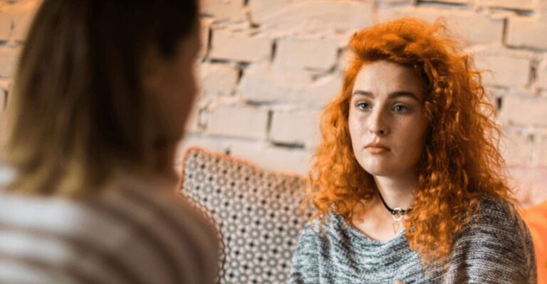 De psychologie achter 17 dingen die narcisten vaak doen zonder het zelf te beseffen