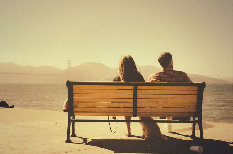 Short-term passion, long-term disinterest