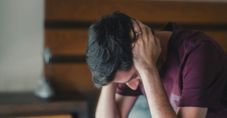 8 redenen waarom sommige mannen afstand nemen in relaties